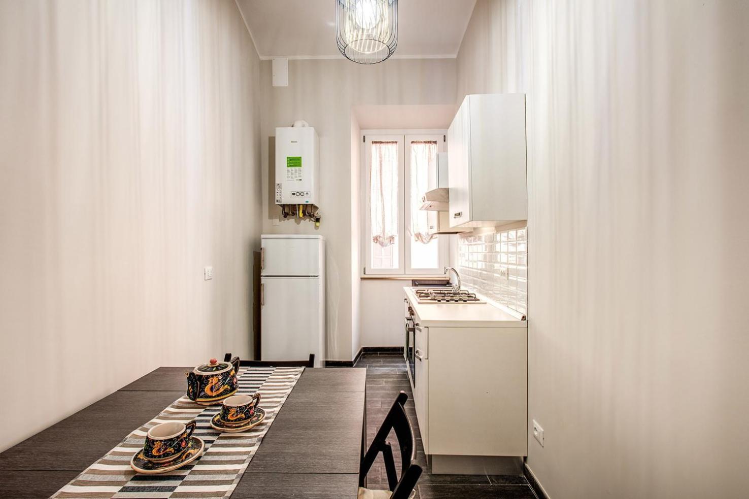 Monti Quiet And Spacious Apartment โรม ภายนอก รูปภาพ