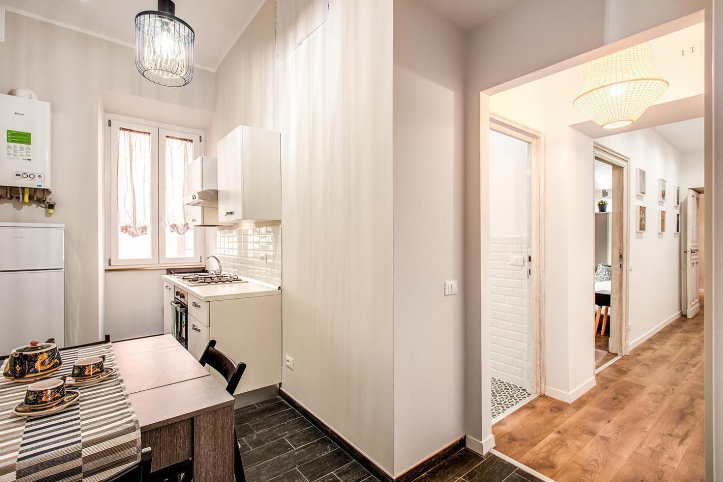 Monti Quiet And Spacious Apartment โรม ภายนอก รูปภาพ